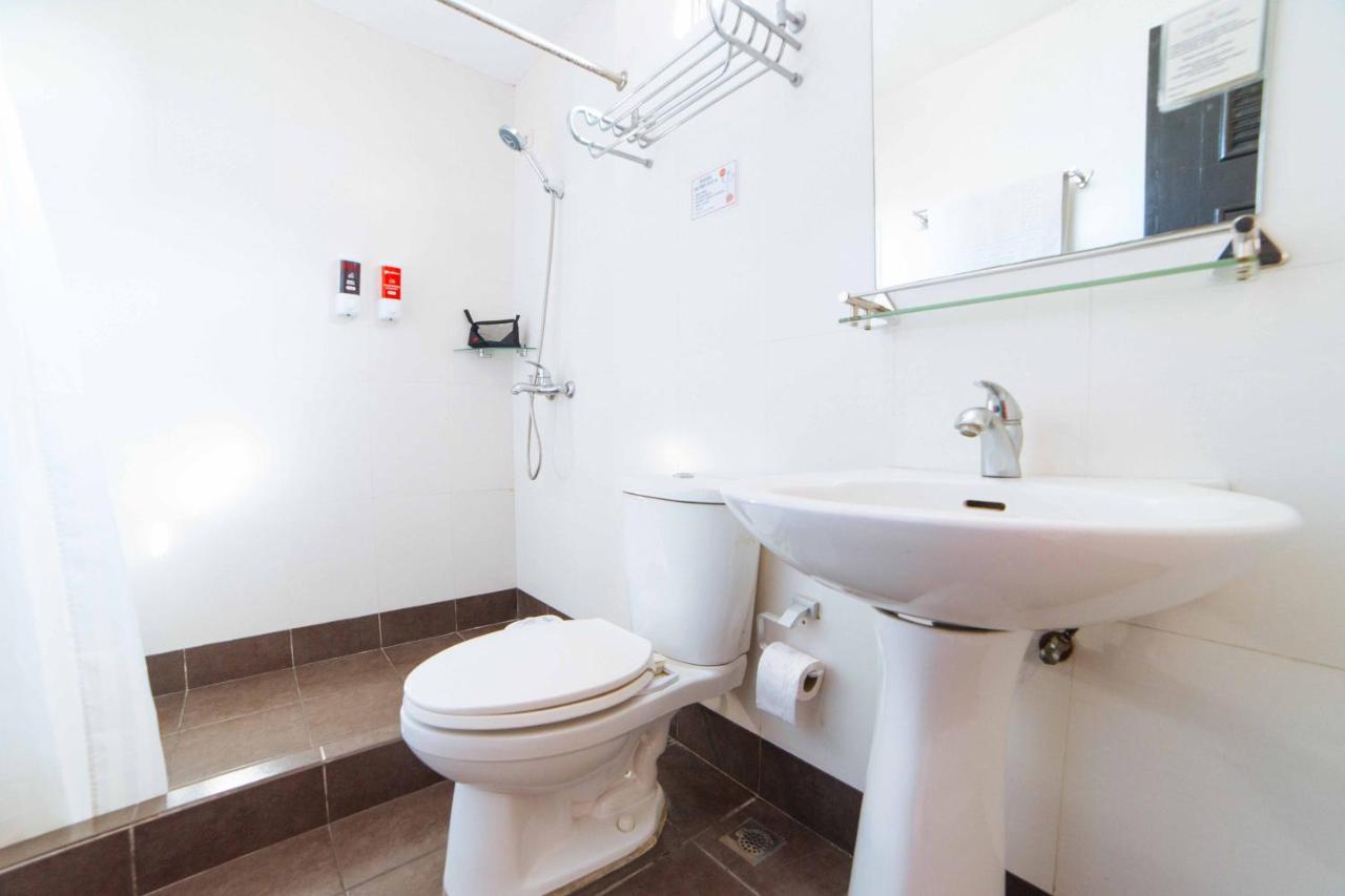 Reddoorz Plus Near Naia Expressway Pasay Dış mekan fotoğraf