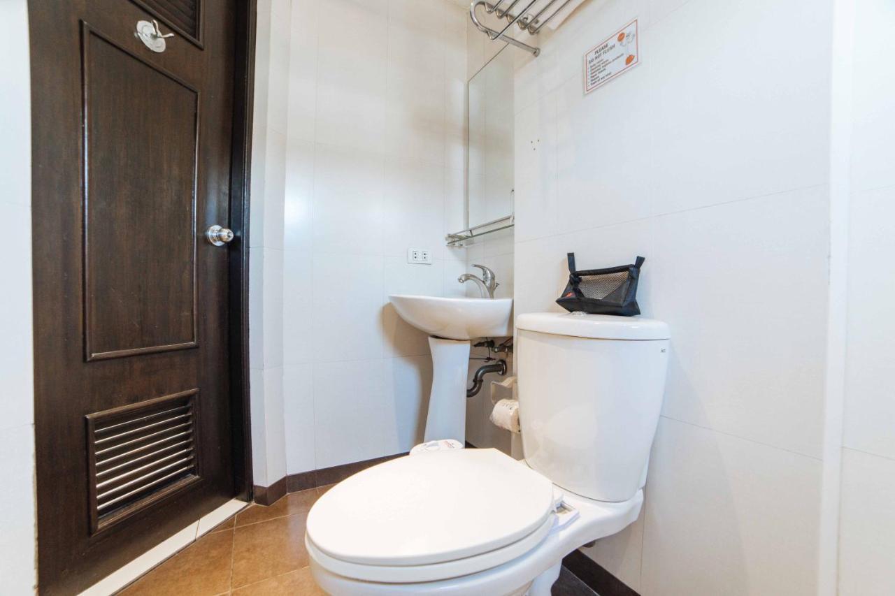Reddoorz Plus Near Naia Expressway Pasay Dış mekan fotoğraf