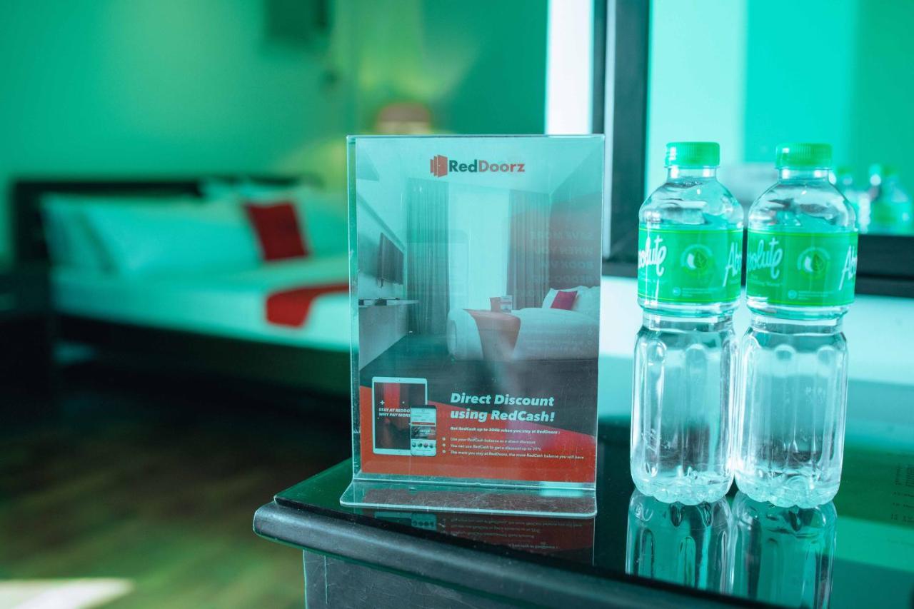 Reddoorz Plus Near Naia Expressway Pasay Dış mekan fotoğraf